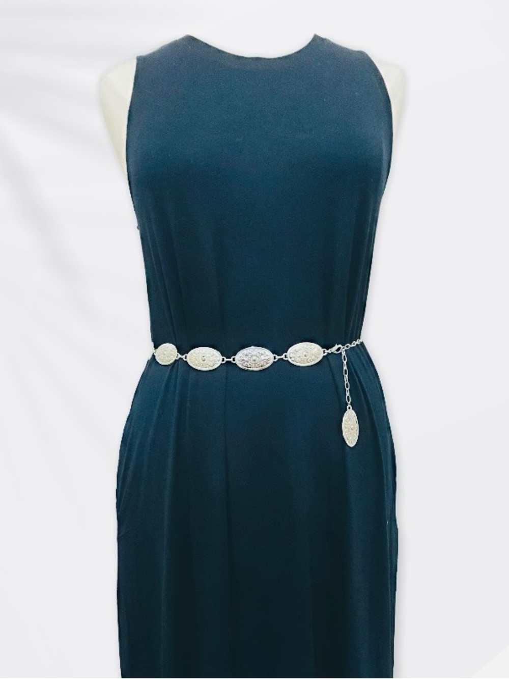 Silver Tone Adjustable Concha Belt